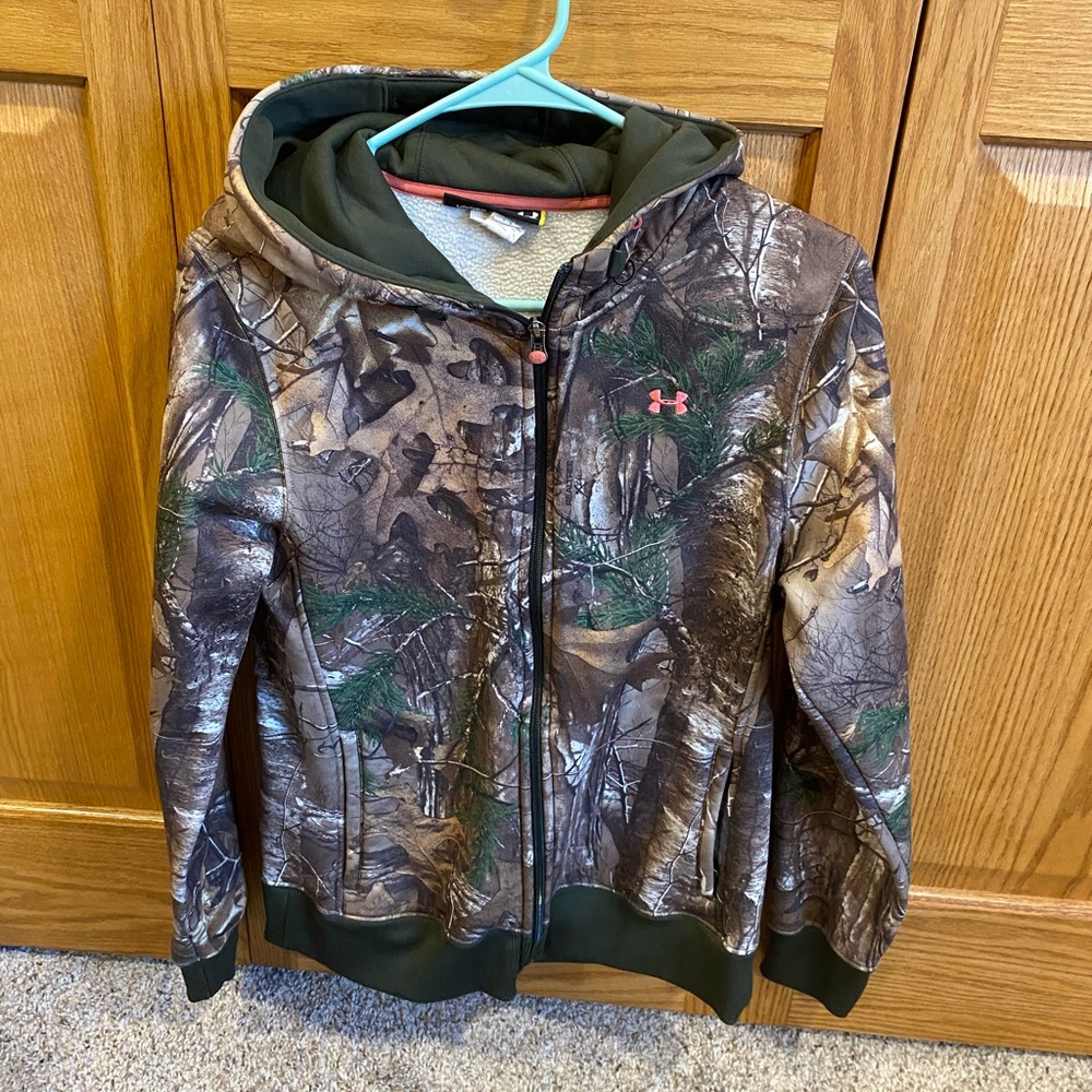 Womens under armour camo zip up